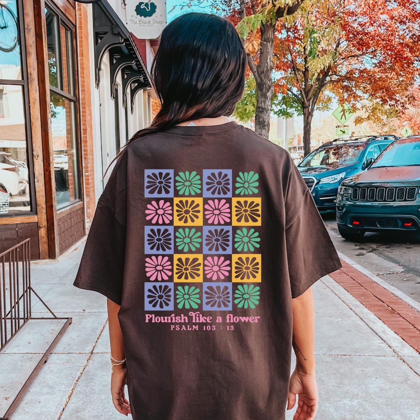 Flourish Tee